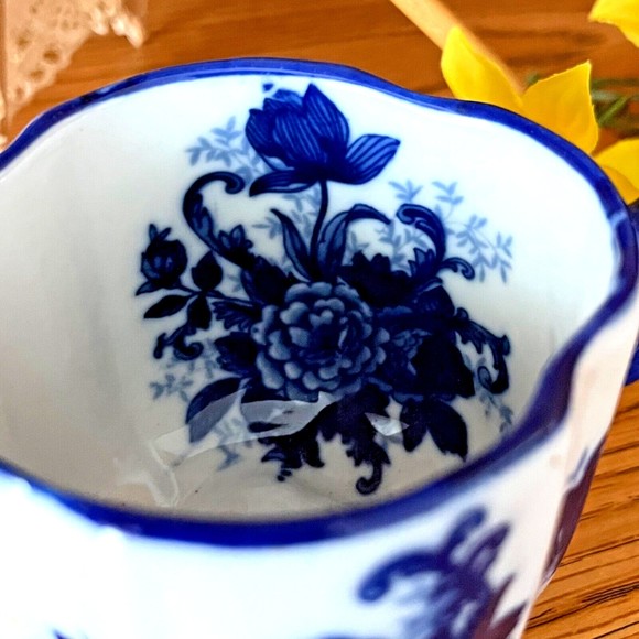 Vintage Tea Cup Flow Blue Unmarked Small 2 1/4” - Picture 6 of 11